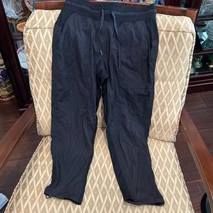 Womens Lululemon dance studio cropped pants